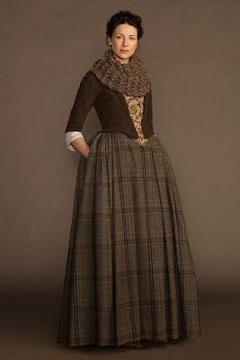 Designs From Time Historical Costumes: Outlander American Duchess Simplicity 8161: TUTORIAL BODICE "B" Outlander Cowl, Outlander Patterns, This Or That Game, Outlander Knitting Patterns, Claire Outlander, Outlander Knitting, Outlander Costumes, American Duchess, Outlander Claire