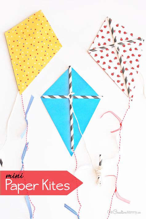 Get your kids outdoors and bust boredom this summer with easy mini paper kites! {OneCreativeMommy.com} Such a fun kids craft! Kites Preschool, Paper Kite, Diy Kite, Kites Craft, Kites For Kids, Kite Making, Homeschool Crafts, Summer Crafts For Kids, Crafts For Kids To Make