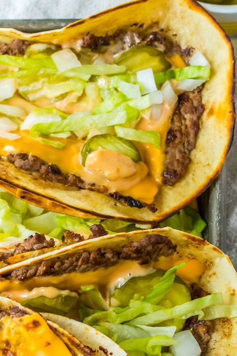 Big Mac Smash Tacos - My Incredible Recipes Tortilla Big Mac, Big Mac Tacos Recipe, Big Mac Tortilla, Big Mac Smash Tacos, Bic Mac, Food Aversion, Smash Tacos, Big Mac Tacos, Mac Tacos