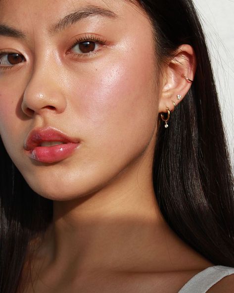 Haley Kim, Makeup For Indian Skin, Korean Makeup Trends, Rosy Makeup, Kim Makeup, Asian Wedding Makeup, Fresh Makeup Look, Dewy Makeup Look, Healthy Makeup