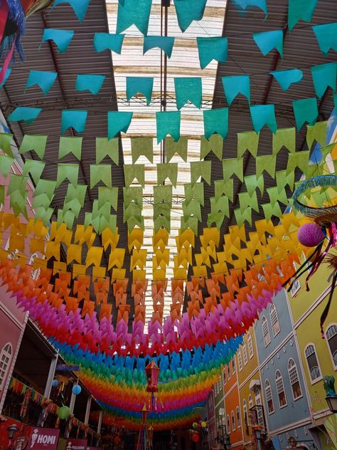 Thadingyut Festival Decoration, Decoration Theme For College Fest, Decorations Ideas For College Fest, Clg Fest Decoration Ideas, Sinulog Festival Decorations, Navratri Decoration Ideas For College, Cultural Fest Decoration Ideas, College Carnival Ideas, College Event Decor