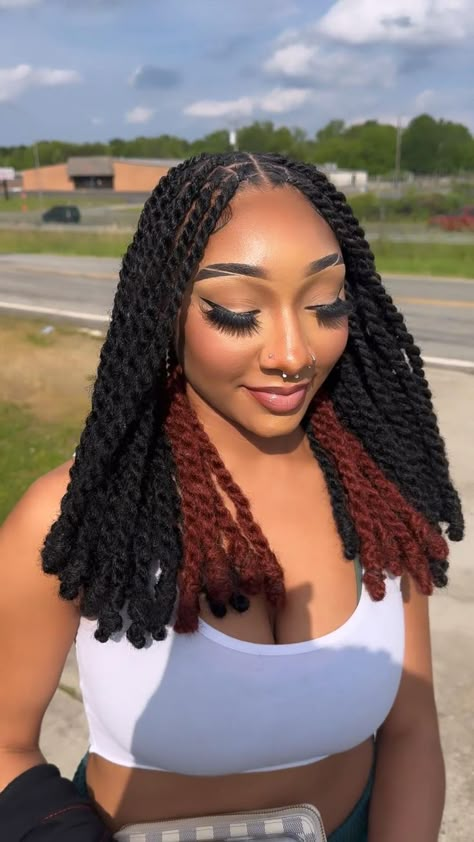 Hair Wool Styles, Kinking Braids Hair Styles, Coco Twist, Invisible Locs Hairstyles, Brazilian Wool Hairstyles, Short Twist, Styling Braids, Invisible Locs, Short Hair Twist Styles