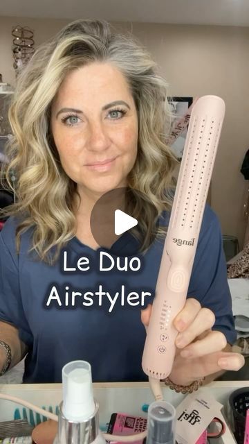 Suzy Turner 🔆 Makeup • Skincare • Hair 🔆 on Instagram: "Covering a few questions l’ve had lately on the LeDuo from @langehair this hair tool is perfect for beginners! #airstyler #hairstyle #beginnerfriendly #hairtools #leduo #momcontent #hairtok #langehair #hairtutorials #TikTokCreatorSearchInsightsIncenti ve #hairstyles" Best Hair Styling Tools For Fine Hair, How To Curl Hair With Lange Straightener, L’ange Hair Tutorial, Lange Hair Tools Le Duo Tutorial, Lange Curling Wand Tutorial, Lange Duo Tutorial, How To Use Lange Leduo, Le Duo Lange Tutorial, Lange Le Duo How To Use