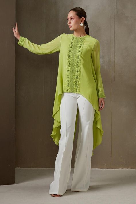 High Low Kurti, Georgette Tunics, Green Thread, Tunics Online, Georgette Tops, Green Tunic, Cotton Kurti Designs, Green Texture, Trendy Fashion Tops