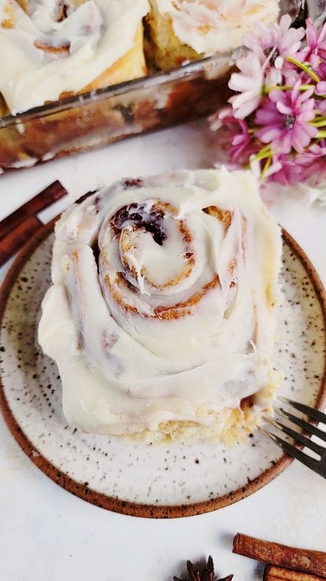 Jumbo Cinnamon Rolls (Like Cinnabon) - Simple Baking with Pep Jumbo Cinnamon Rolls, Overnight Cinnamon Rolls, Cinnabon Cinnamon Rolls, Simple Baking, Sweet Dough, Cinnamon Rolls Homemade, Cinnamon Rolls Recipe, Christmas Breakfast, Cinnamon Buns