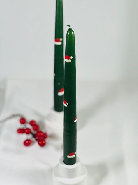 Santa Candles Diy, Christmas Eve Decorations, Christmas Candles Diy Paint, Painting Candles Acrylics, Christmas Painted Candlesticks, Painted Christmas Taper Candles, Diy Christmas Candles Decorations, Diy Candle Christmas, Christmas Candle Sticks