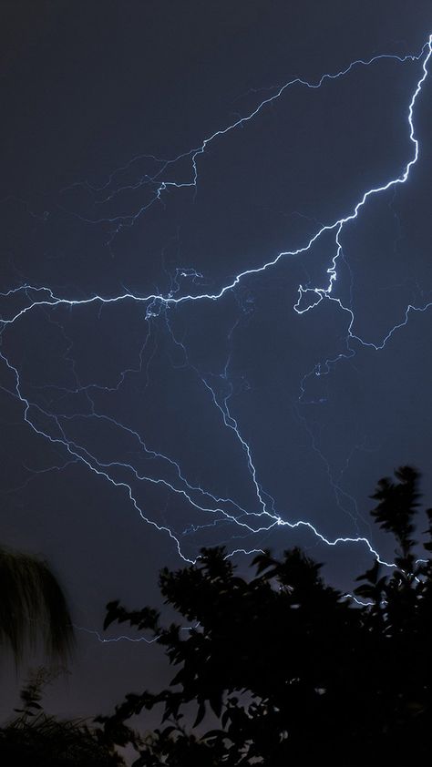 Thunder Bolt Sky Night Dark #iPhone #6 #plus #wallpaper Lightning Photos, Storm Wallpaper, Lightning Photography, Rain Wallpapers, Thunder And Lightning, Lightning Storm, Lightning Strikes, The Night Sky, Dark Wallpaper