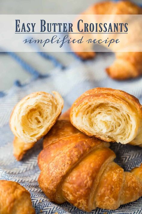 This was the easiest croissant recipe I've ever made. No butter square needed! I never thought I could do it but they came out perfect! #croissant #croissants #recipe #breakfast #dinner #meals #dessert #Frenchtoast #chocolate #appetizers #almond #breadpudding #hamandcheese #stuffed #homemade #bake #dough #toppings #sandwiches #filling #Paris #video #easy #lunch #nutella #French #butter #brunch #bakingamoment Croissants Recipe Stuffed, Chocolate Appetizers, Easy Croissant Recipe, Chocolate Croissant Recipe, Crossiant Recipes, Crossant Recipes, Making Croissants, Croissants Recipe, Croissant Breakfast Sandwich