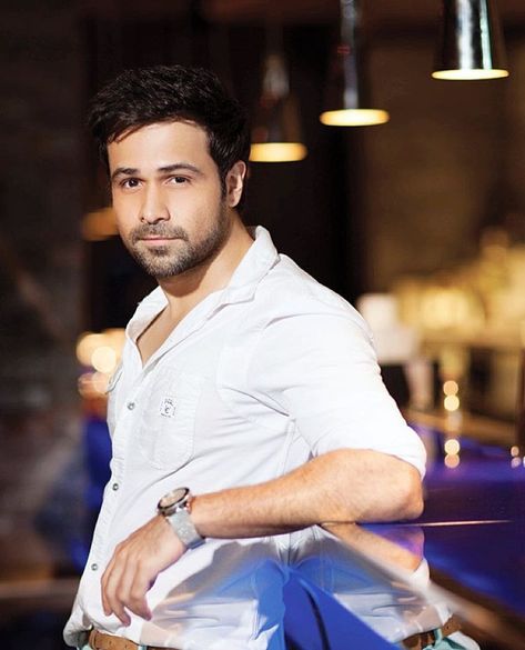 Imran Hashmi Hd Photos, Emran Hashmi Wallpaper, Imran Hashmi, Black Hair Curls, Emraan Hashmi, Pakistani Party Wear Dresses, Steve And Tony, Indian Wedding Couple Photography, Love Couple Images