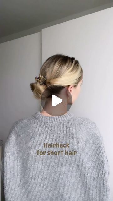 Your favorite accessorie ♡ scrunchies, hairstyles & more on Instagram: "Today I tried the hairhack with clawclip „Marisa“🤍 #hairhacks #hairhack #shorthair #shorthairstyle #bun #clawcliphack #bunhack #hairhack #updo #hairdo #hairstyles #hairinspiration #hairideas #frisuren" Scrunchies Hairstyles, Trendy Bun, Hair Doo, Pulled Back Hairstyles, Tutorial Ideas, Bun Hairstyle, Hairstyle Tutorial, Hair Tattoos, Beauty Clothes