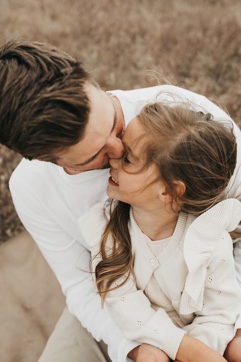 Father and daughter moment during family photography session Cute Father Daughter Pictures, Father And Daughter Photoshoot Ideas, Dad Daughter Photography, Dad Daughter Photoshoot, Man With Daughter, Dad Daughter Photos, Father And Daughter Pictures, Dad And Daughters Photo Ideas, Daughter Father Photoshoot