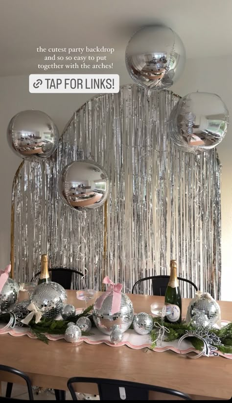 Sparkle Party Decorations, Nye Party Decor, Table Decorations Birthday, Silver Party Decorations, Fringe Curtains, New Year Backdrop, Disco Birthday, Disco Birthday Party, Disco Decorations