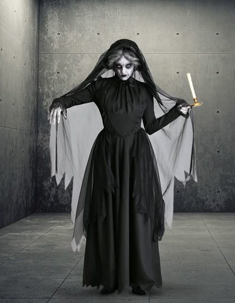 Scary Witch Costume For Women, Scary Witch Costume Ideas, Witch Halloween Costume Scary, Scary Witch Halloween Costume, Scary Witch Diy Costume, Witch Costumes For Women Scary, Ghost Witch Costume, Black Gown Halloween Costume, Creepy Female Halloween Costumes