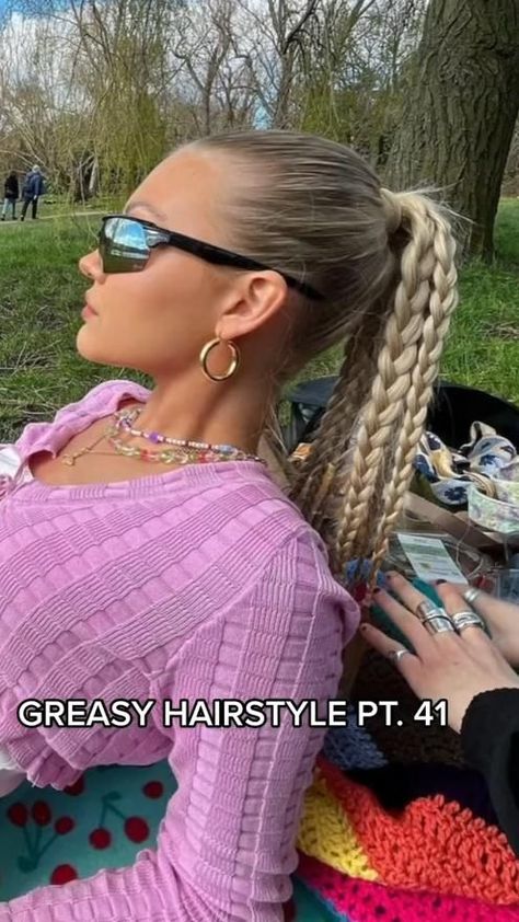 Rave Ponytail Hairstyles, Slick Back Gym Hairstyles, Cochella Hair Hairstyles, Easy Slick Back Hairstyles, Festival Hair Updo, Techno Hairstyles, Amusement Park Hair, Fitness Hairstyles, Electro Festival Outfit