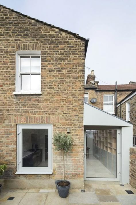 15 Stunning Small terraced house extension ideas | Fifi McGee Terrace Extension Ideas, Small Terraced House Extension, Terraced House Extension, Small Terraced House, Terrace Extension, Small House Extensions, Side Return Extension, Kitchen Extensions, Kentish Town