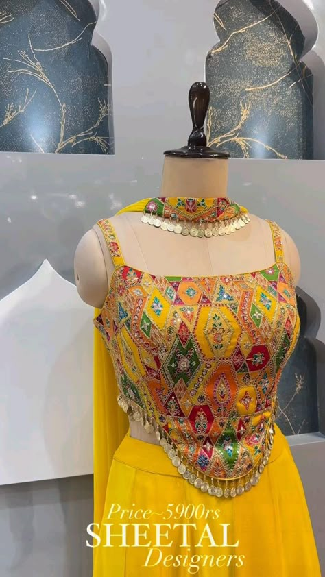 Haldi Pool Party, Dresses For Haldi Ceremony, Haldi Dress Ideas, Pool Party Dress, Digital Kurti, Haldi Ceremony Outfit, Haldi Dress, Haldi Function, Mehndi Outfits