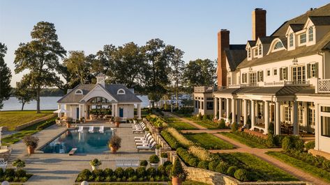 Family Mansion Exterior, Coastal Mansion Exterior, Gregorian House, Nantucket Mansion, Coastal Mansion, Old Money House, Beach House Tour, Pool Inspiration, Nice Houses