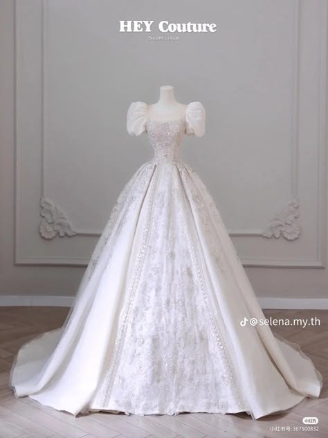 Hey Couture Wedding Dress, Hey Couture, Wedding Dress Bustle, Princess Bridal Gown, Stylish Wedding Dresses, Gowns Dresses Elegant, Fancy Wedding Dresses, Banquet Dresses, Old Fashion Dresses