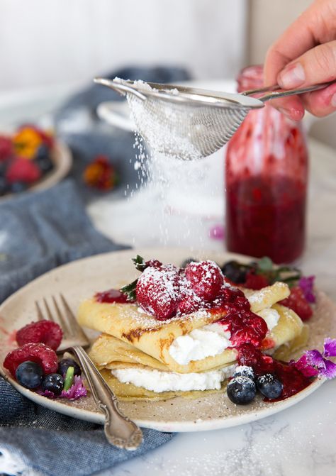 Raspberry Ricotta Crepes, Raspberry Ricotta, Crepe Cafe, Lemon Crepes, Valentines Breakfast, Raspberry Sauce, Crepe Recipes, Pancakes And Waffles, Fresh Berries