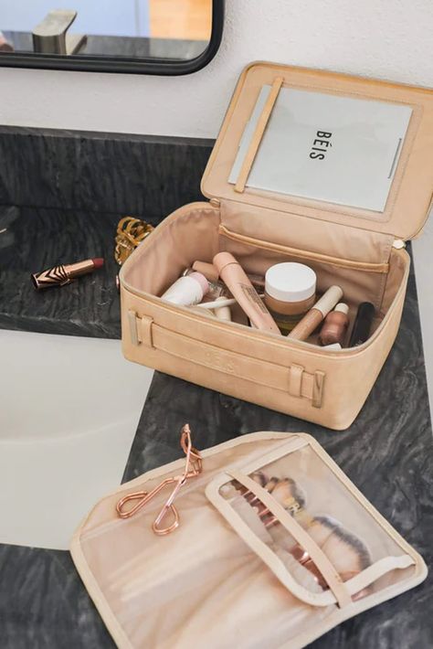 Makeup brush storage