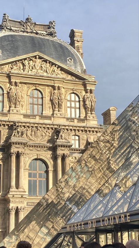 Louvre Museum Aesthetic Wallpaper, France Museum Aesthetic, France Architecture Aesthetic, Paris Louvre Museum Aesthetic, Parisian Vibes Aesthetic, Paris Aesthetic Museum, Paris Aesthetic Louvre, Aesthetic Museum Wallpaper, Paris Architecture Aesthetic