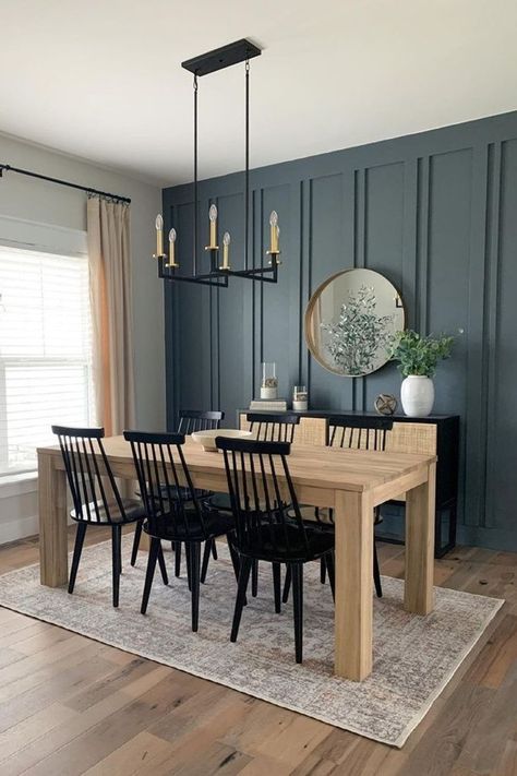 Transitional Dining Room Decor, Dining Room Accent Wall, Penthouse Living, Black Chairs, Dining Room Accents, Transitional Dining Room, Dining Room Remodel, Dinning Room Design, Interior Design Per La Casa