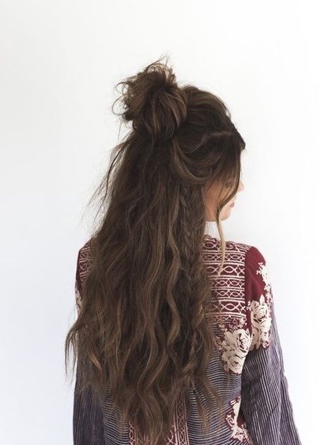 Long Hair Half Up Half Down Bun, Long Wavy Hair Half Up Half Down, Half Up Half Down Brown Hair, Punchy Hair, Messy Half Bun, Messy Half Up Half Down, Nightclub Hairstyles, Western Hairstyles, Half Bun Hairstyles