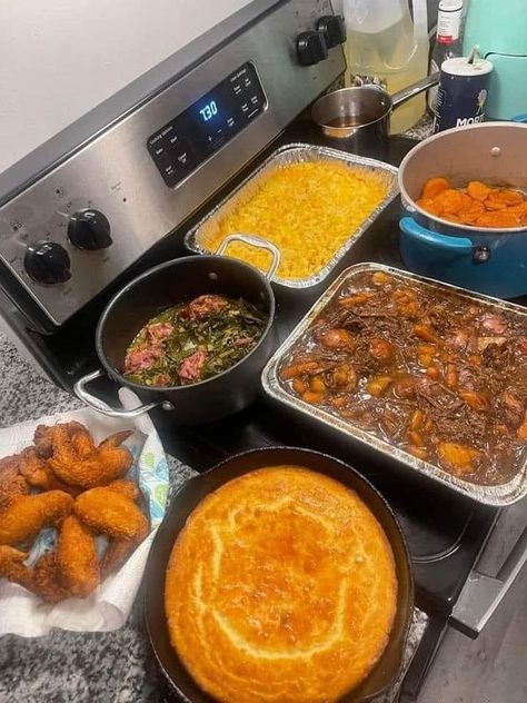 Sunday Meals Black People, Black Cooking Recipes, Sunday Dinner Black People, Dinner Black People, Breakfast Ideas Black People, Soul Food Breakfast, Black People Meals, Food Black People, Dinner Ideas Black People