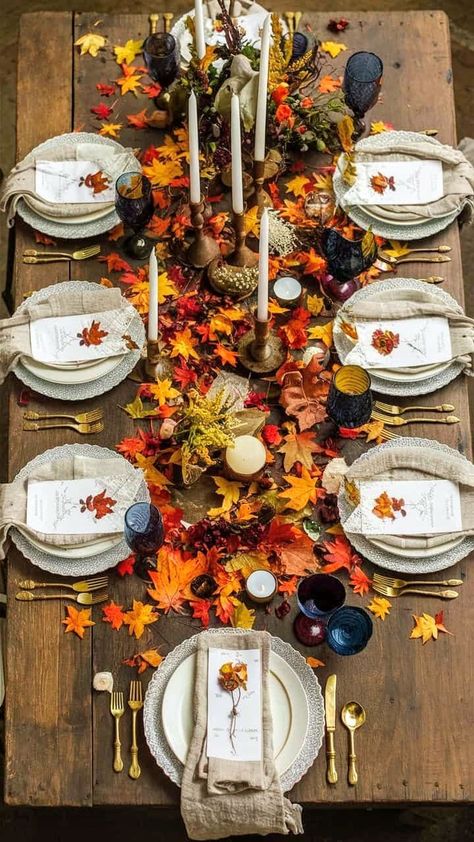 Dried Hydrangeas Decor Ideas, Outdoor Wedding Aisle Decor, Fall Wedding Decor Ideas, Cranberry Centerpiece, Outdoor Wedding Aisle, Irish Wedding Vows, Fall Lantern Decor, Wedding Decor Trends, Winter Bbq