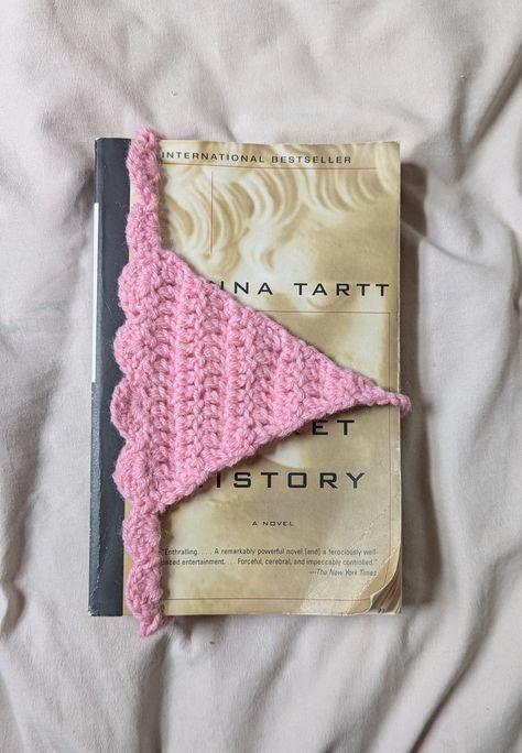 Crochet book sleeve