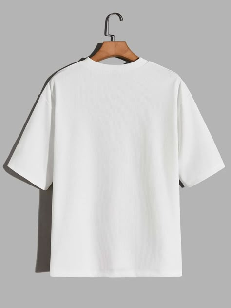 White T Shirt Men Outfits, Man Tshirt Style, Graphic T Shirts Aesthetic, Drop Shoulder Tshirt, T Shirt Design Ideas Creative, Oversized White T Shirt, Mock Up T Shirt, Plain Tee Shirts, Plain White Shirt