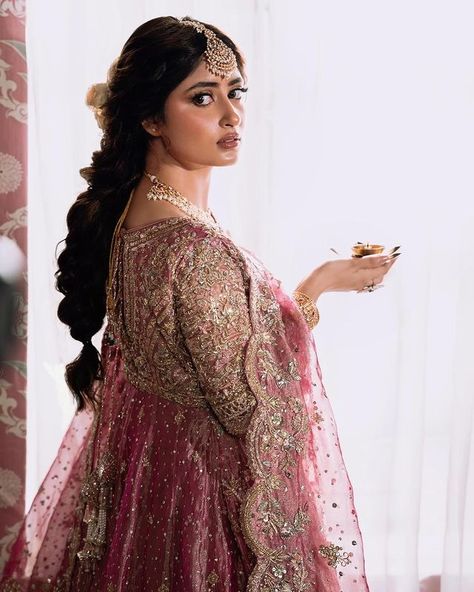 Instagram Sajal Aly Aesthetic, Sajjal Ali, South Asian Aesthetic, Sajal Aly, Bridesmaid Saree, Sajal Ali, Most Beautiful Eyes, Pakistani Actress, Beautiful Eyes