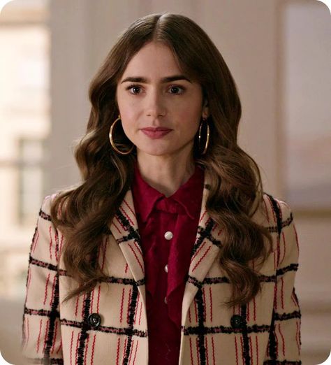 Emily In Paris Inspired Outfits, Paris Inspired Outfits, Emily In Paris Style, Emily In Paris Fashion, Paris Outfit Ideas, Emily Cooper, Emily In Paris Outfits, Lily Collins Style, Paris Inspired