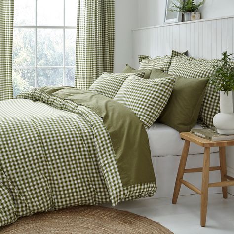 Dunelm Portloe Woven Gingham Duvet Cover & Pillowcase Set in Cotton - Green Gingham Duvet Cover, Gingham Set, Voile Panels, Bed Making, Green Duvet, Green Duvet Covers, Voile Curtains, Redecorate Bedroom, Tartan Design