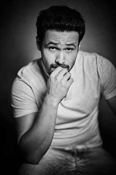 Imran Hashmi, Peaky Blinders Costume, Emraan Hashmi, Rihanna Photos, Bollywood Quotes, Indian Wedding Couple Photography, Indian Wedding Couple, Cool Boy Image, Man Photography