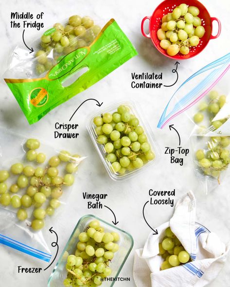 Storing Grapes, How To Store Grapes, Fridge Storage Ideas, Food Saver Hacks, Storing Veggies, Low Sugar Snacks, Storing Fruit, Frozen Grapes, Fruit And Vegetable Storage