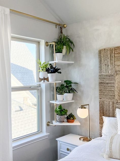 Diy Plant Shelf, Window Plant Shelf, Indoor Plant Shelves, Plant Window, Corner Plant, Window Plants, Window Shelves, Stand Ideas, Plant Shelf