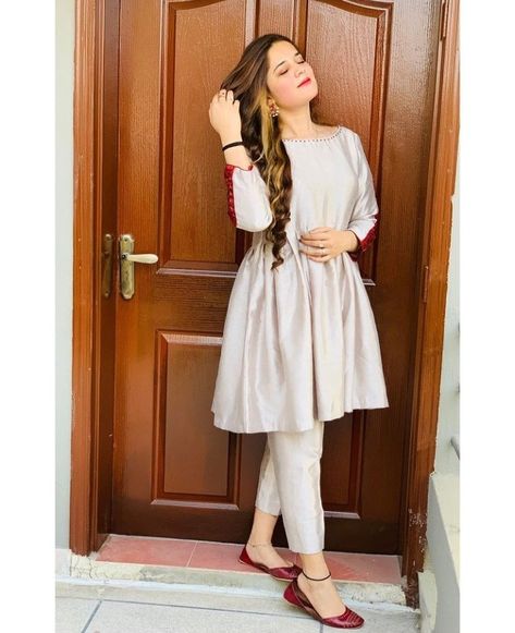 Short Frock And Pant Design, Frock Pant, Short Frock With Pant Design, Short Frock With Pants, Short Frock, Stylish Short Dresses, Pakistani Fashion Casual, Beautiful Pakistani Dresses, Pakistani Dresses Casual