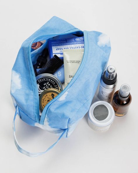 Dopp Kit : Clouds - Baggu Dopp Bag, Scrap Material, Cooler Lunch Bag, Clouds Design, Dopp Kit, Reusable Shopping Bags, Travel Organization, Makeup Storage, Travel Tote