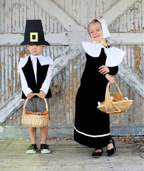 Pilgram cloths Pilgrim Outfit, Pilgrim Costume, Thanksgiving Pilgrims, Thanksgiving Preschool, Thanksgiving Dress, Costume Tutorial, Dress Up Day, Stylish Winter Outfits, Paper Dress