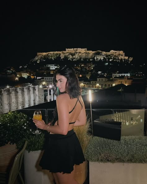 Night 1 in Athens. With my gal @mariantoniarobalino 🌞🇬🇷✨🧿 Night Fashion Aesthetic, Greece Night Out Outfit, Athens Outfit Ideas Summer, Athens At Night, Athens Greece Picture Ideas, Athens Instagram Pictures, Insta Summer Pic Ideas, Athens Photoshoot, Photoshoot With Dress