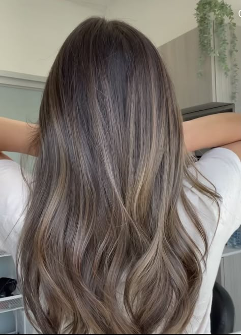 How to get soft & healthy hair, get rid of split ends Ash Brown Hair Balayage, Soft Healthy Hair, Cool Brown Hair, Light Brunette Hair, Rambut Brunette, Black Hair Balayage, Brown Hair Looks, Ash Brown Hair, Brown Hair Inspo