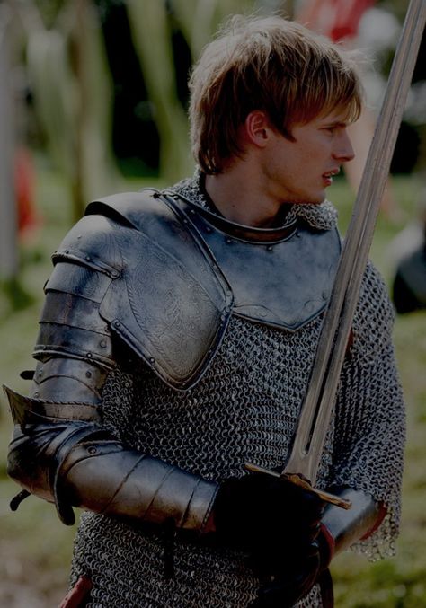 Pictures & Photos of Bradley James - IMDb King Arthur Merlin, Arthur Merlin, Balduino Iv, Merlin Tv Series, Prince Arthur, Merlin Series, Merlin Bbc, Merlin Fandom, Merlin Cast