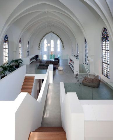 Utrecht in the house #beautiful #home #design #minimalist #clean #white #pure Chapel Conversion, Church Conversions, High Ceilings, Design Del Prodotto, Old Church, Contemporary Interior Design, Utrecht, Amazing Architecture, Stained Glass Windows