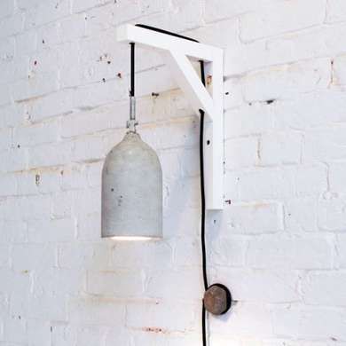 http://www.bobvila.com/slideshow/hanging-by-a-thread-9-inventive-ways-to-hang-pendant-lights-47708 Luminaria Diy, Lighting Hacks, White Brick Wall, Diy Pendant Light, Concrete Light, Concrete Pendant Light, Concrete Pendant, Diy Lampe, Concrete Lamp