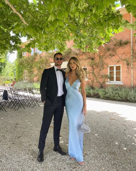 Revolve Wedding Guest Dress, Summer Black Tie Dress, Formal Wedding Guest Dress Spring, Blue Wedding Guest Dress Summer, Light Blue Gowns Elegant, Wedding Guest Summer Dress, Light Blue Elegant Dress, Wedding Looks For Guests Outfits, Cool Wedding Guest Outfit