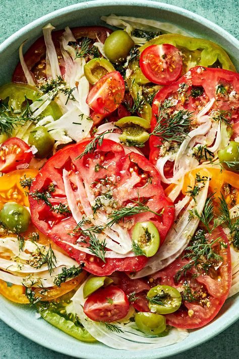 Wondering what to do with all those fresh summer tomatoes? Our simple tomato salad recipe is the best solution, we promise! Tomato Salad Recipe, The Modern Proper, Tomato Salad Recipes, One Pot Dinners, Fennel Salad, Fresh Summer, Tomato Salad, Tomato Recipes, Summer Salads