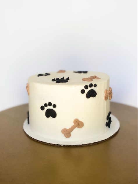 Paw Cake Design For Dogs, Dog Cake 1st Birthday, Cake Ideas For Dogs, Dog's Birthday Cake, 2nd Birthday Puppy Cake, Cake Designs For Dog Birthday, Birthday Cake For Puppy, Cake Design For Dogs Birthday, Dogs Birthday Cake Ideas