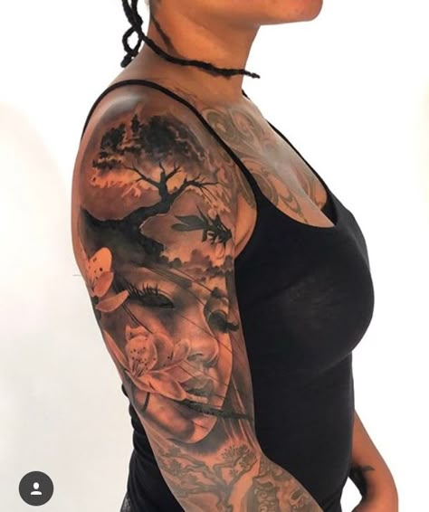 Thigh And Back Tattoo Women, African Theme Tattoo, Realistic Tattoo Sleeve Women, Nigerian Tattoo Ideas, Afrocentric Tattoos For Women, Tattoo Pierna Mujer, Tattoo Pierna Hombre, Black Women Tattoos, Tattoo Brazo Mujer