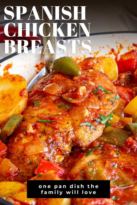 Chicken Thigh Bell Pepper Recipe, Chicken Spanish Recipes, Mexican Chicken And Potatoes Recipes, Chicken With Bell Peppers And Onions, Spanish Chicken Breast Recipe, Spanish Chicken Recipe, Spanish Baked Chicken, Chicken Breast Dinner Ideas Healthy, Chicken And Bell Pepper Recipes